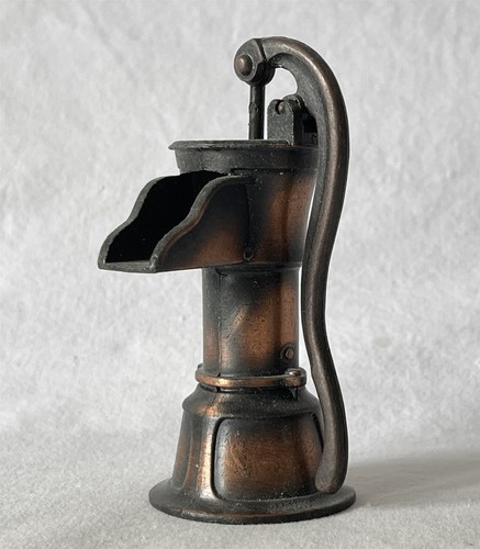 Water pump vintage antique - vintage,
