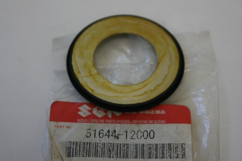 Lower steering plate - lower, seal