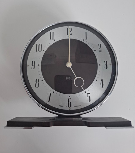 Art deco bakelite and - art,