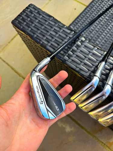 Taylormade irons pw - qi,