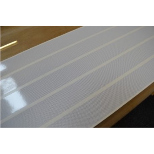 Dotted side stripes motorhome - side,