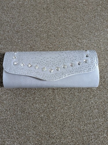 Light grey jewelled evening - light,