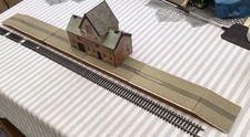 OO/HO Hornby Station Building In Good Used Condition Plus Wide Card Platform.