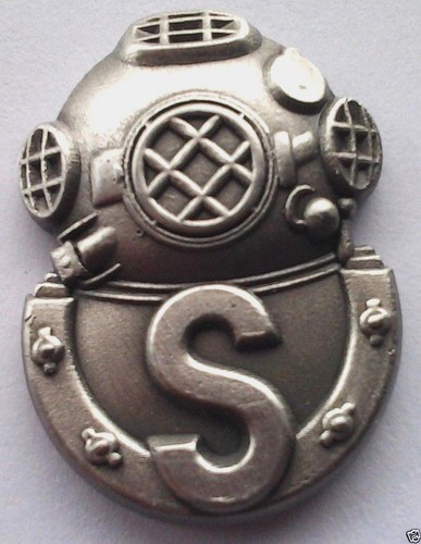 Navy diver salvage - diver,