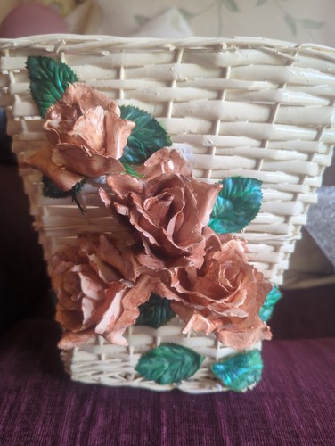 Shabby chic cottage - shabby,
