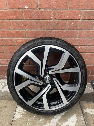 Genuine volkswagen polo - volkswagen,