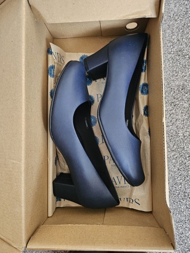 New cabin crew shoes blue - cabin,