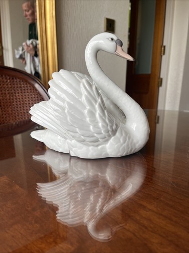 Lladro porcelain swan - lladro,