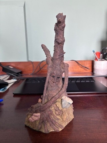 Clarecraft one hug - "no, hug"