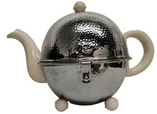 Perry Besan Everhot Cream Teapot with A hammered Chrome Cover