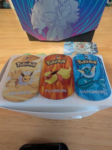 Vintage 2006 pokemon metal - pokemon,
