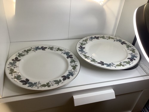 Royal doulton burgundy - burgundy, pair