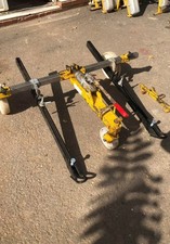 Proteus Hydraulic Manhole Lifter