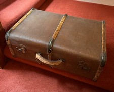 VINTAGE SUITCASE. WOODEN AND