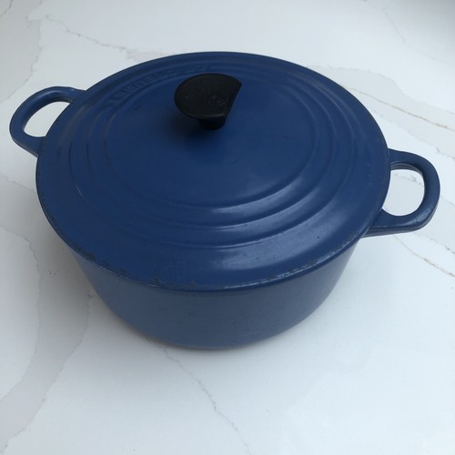 Creuset 22cm cast iron - creuset,