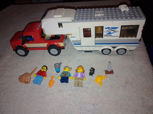 Lego pickup and caravan 60182 - lego,