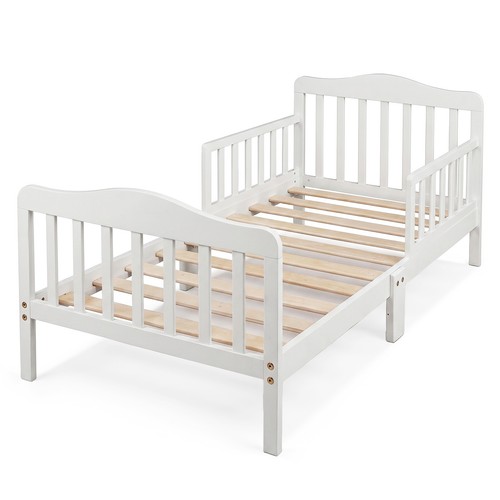 Toddler bed with - with, rails