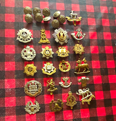 Assorted military badges - military,