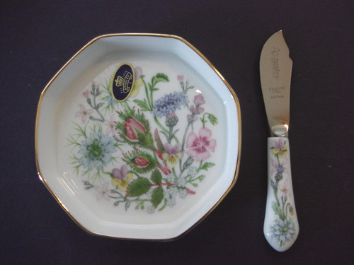 Aynsley wild tudor fine - -,