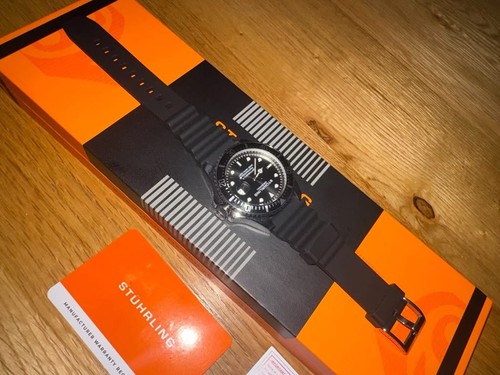 Stuhrling 3950r aquadiver - stuhrling,