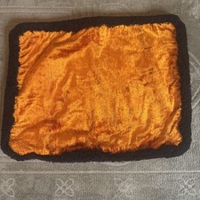 LES OTTOMAN VELVET CUSHION