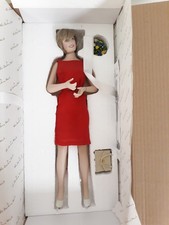 Danbury Mint Princess Diana Porcelain Collector Doll  15.5" Boxed Leaflet Stand
