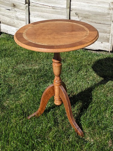 Wine table side - ,