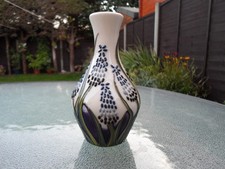 MOORCROFT   POTTERY. MUSCARI PATTERN VASE. ELISE ADAMS . 2004