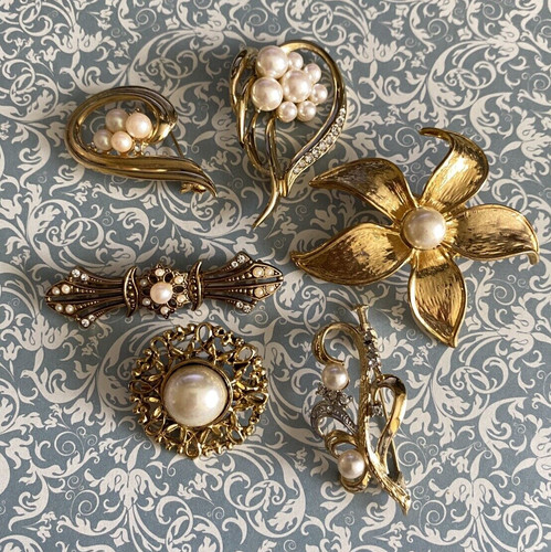 Vintage gold tone faux - gold,