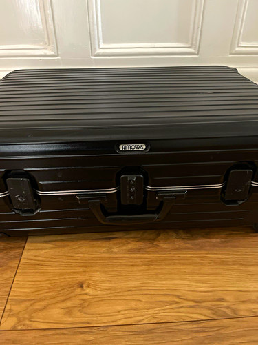 Rimowa black hard case - black,