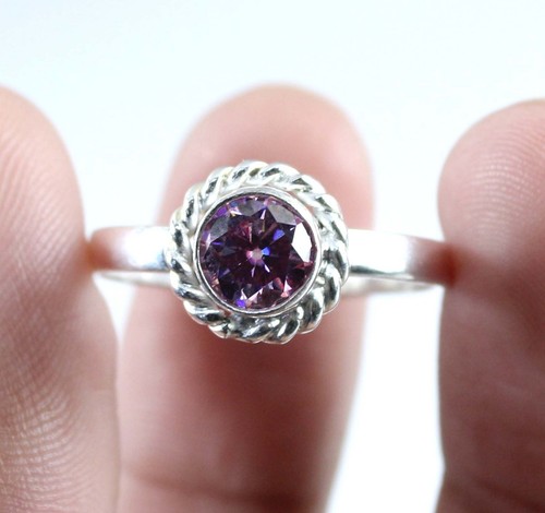 Pink diamond solitaire - pink,