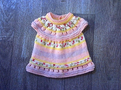 Chest premature baby hand - chest,