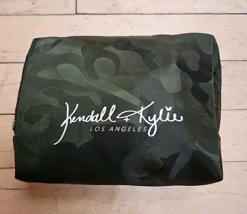 Kendall kylie kardashians - kendall,