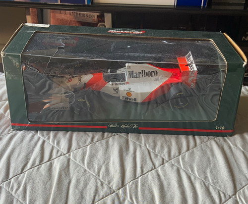 Minichamps ayrton senna - minichamps, 1:18