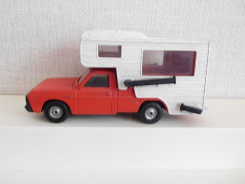 Corgi 415 mazda camper - 415,
