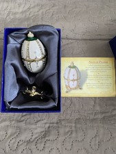 Enamelled Pearl Effect