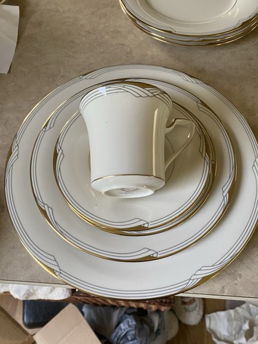 Noritake golden cove - 7719, five