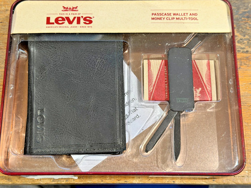 Levi passcase wallet - wallet, money