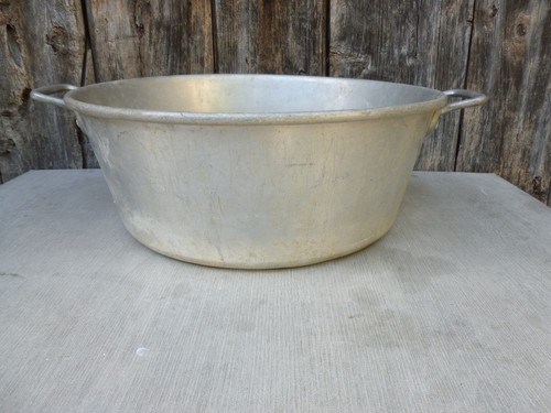 Vintage french aluminium - aluminium, round