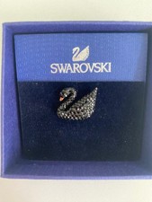 Swarovski iconic black swan - black,