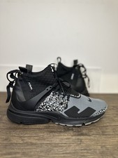 Size 10- Nike Air Presto Mid