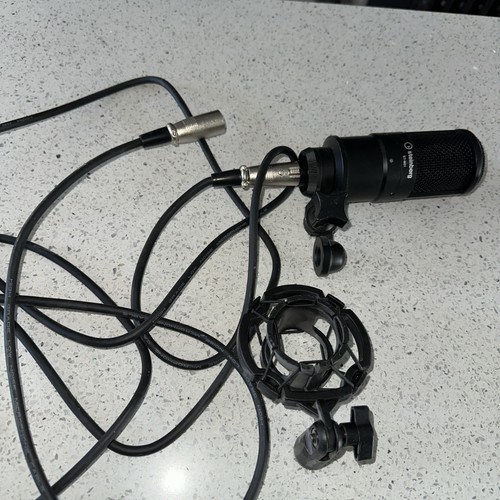 Steinberg m01 studio - steinberg,