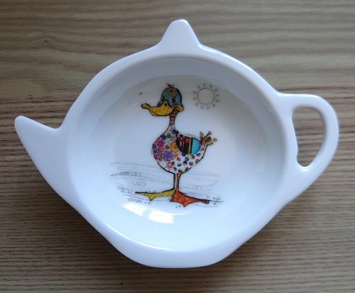 Spoon rest dotty - dotty, bug