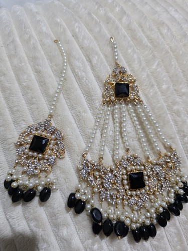 Choker with matha - matha, for