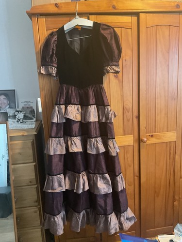 Vintage small gina fratini - small,
