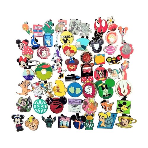 Disney pin trading - pin,