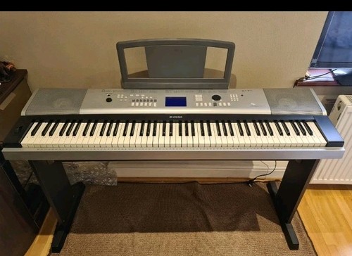 Yamaha piano grand - piano,