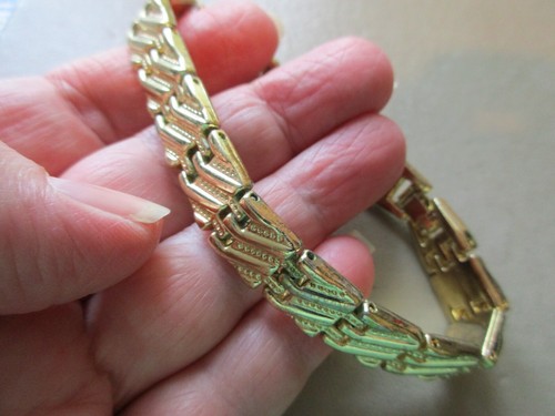 Vintage retro pretty - pretty, gold