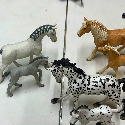 Schleich plastic horse - plastic,