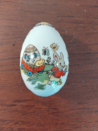 Caverswall egg easter 1980s - egg,